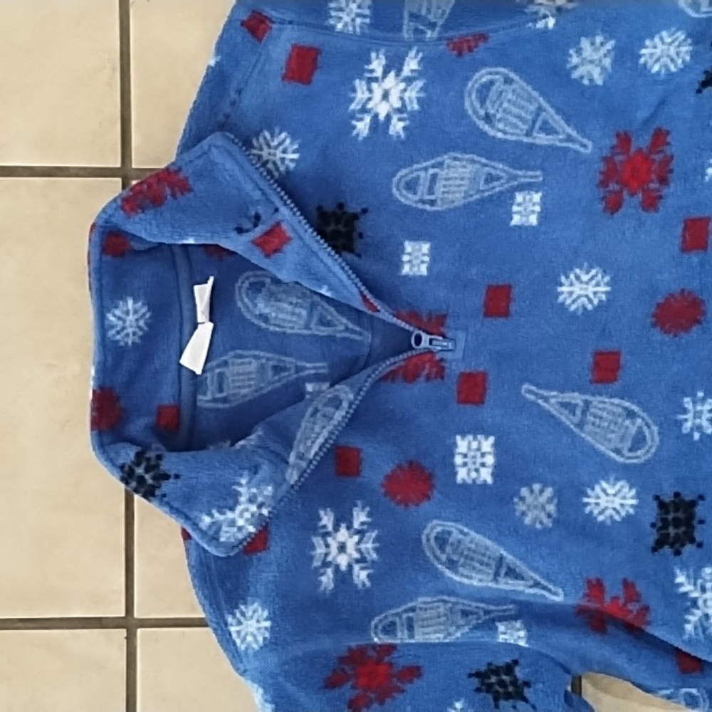 Winter sports themed Sweatshirt, size small, by Cherokee - Picture 7 of 9